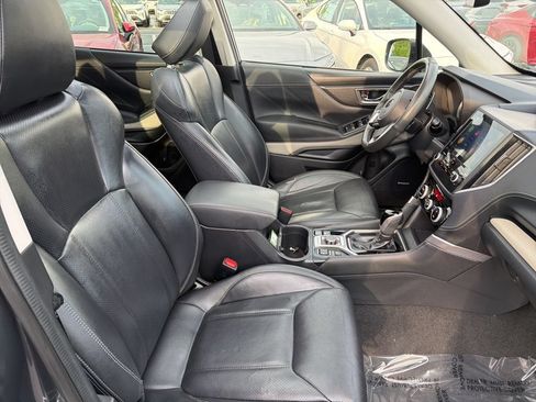 Used 2023 Subaru Forester Limited AWD/4WD image 9