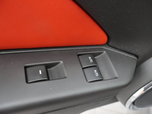 Used 2014 Ford Mustang GT Premium RWD image 33