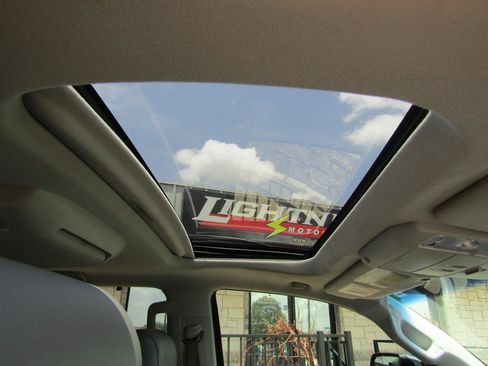 Used 2014 Toyota Sequoia Platinum RWD image 8