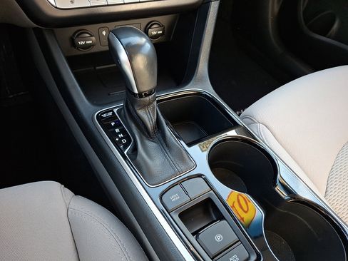 Used 2019 Hyundai Sonata SEL w/ Tech Package 02 image 14