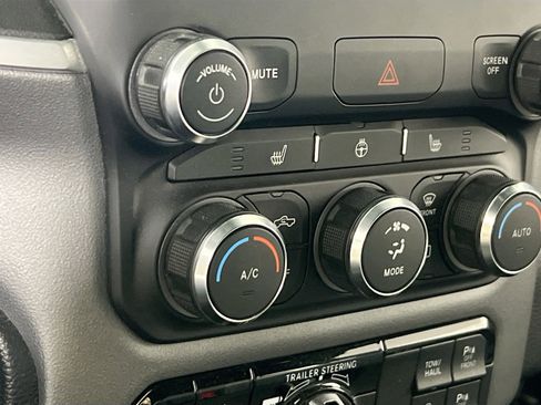 Used 2022 RAM 1500 Big Horn image 19