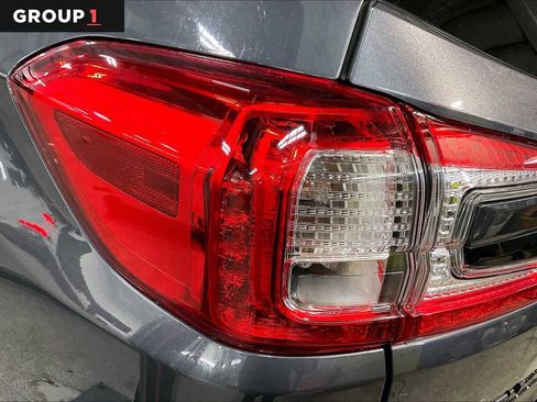 Used 2023 Subaru Ascent Onyx Edition AWD/4WD image 29