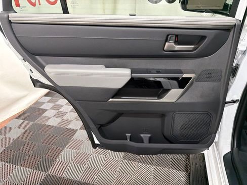 Used 2026 Toyota Sequoia 4WD image 19