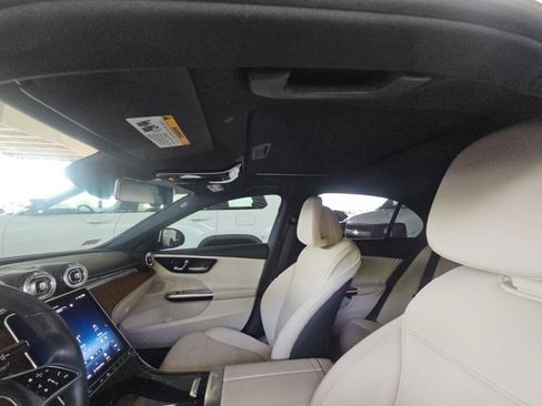 Used 2023 Mercedes-Benz C 300 Sedan w/ Exclusive Trim Package image 8