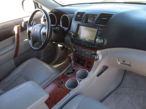 Used 2008 Toyota Highlander Limited image 9
