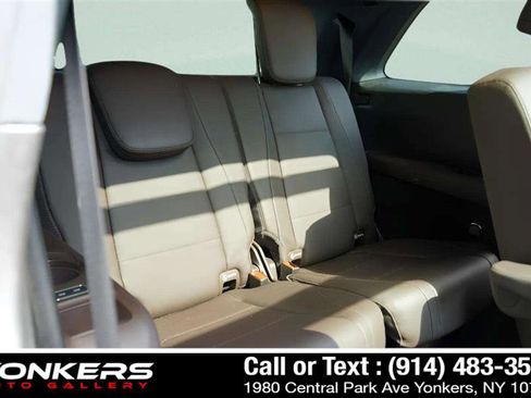 Used 2022 Mercedes-Benz GLS 450 4MATIC image 38