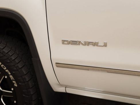 Used 2018 GMC Sierra 1500 Denali image 41