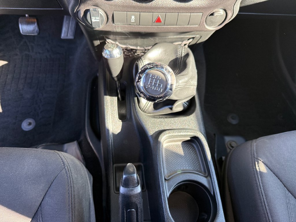 Used 2017 Jeep Wrangler Unlimited Sport w/ Max Tow Package AWD/4WD image 21