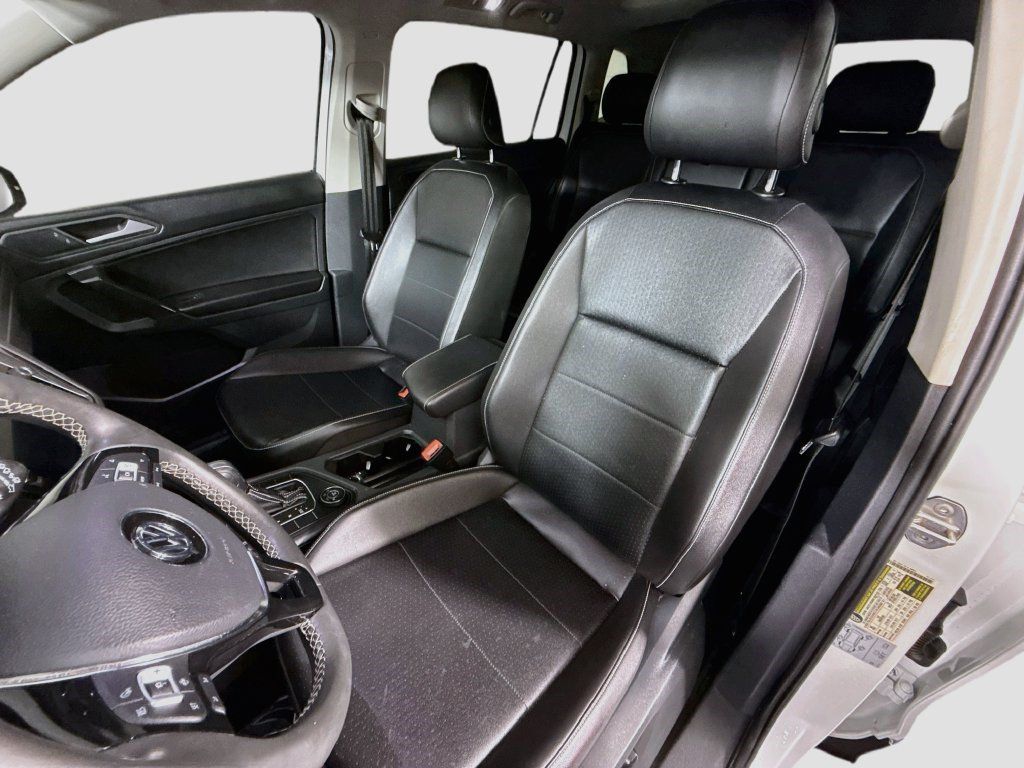 Used 2021 Volkswagen Tiguan SE AWD/4WD image 21