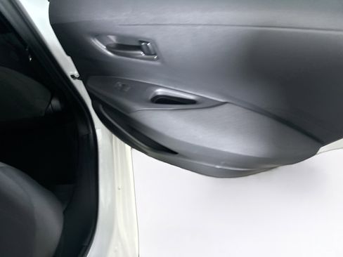 Used 2024 Toyota Corolla LE image 28