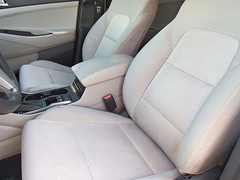 Used 2022 Hyundai Tucson Limited image 21