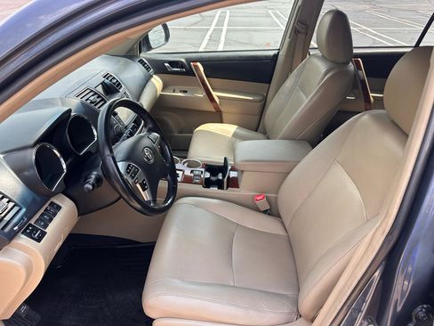 Used 2013 Toyota Highlander Limited AWD/4WD image 14