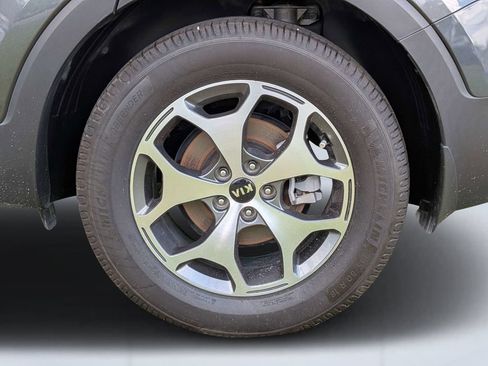 Used 2021 Kia Telluride EX FWD image 10