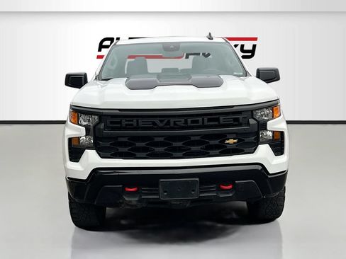 Used 2023 Chevrolet Silverado 1500 Custom Trail Boss w/ LPO, Dark Essentials Package AWD/4WD image 2