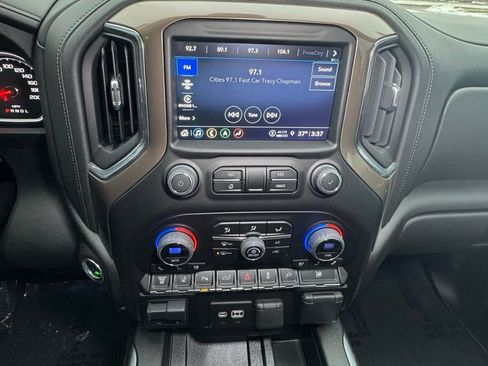 Used 2023 Chevrolet Silverado 3500 High Country image 25