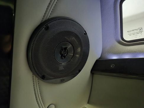 New 2025 GMC Savana 2500 Extended w/ Driver Convenience Package image 23