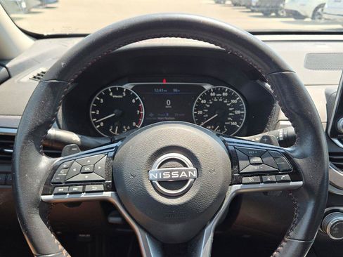 Used 2023 Nissan Altima 2.5 SR FWD image 29