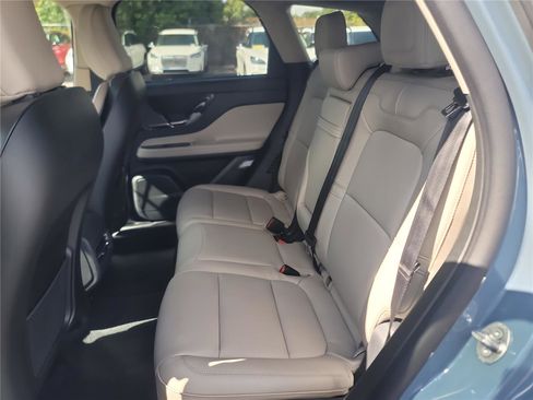 New 2026 Lincoln Corsair Premiere image 13