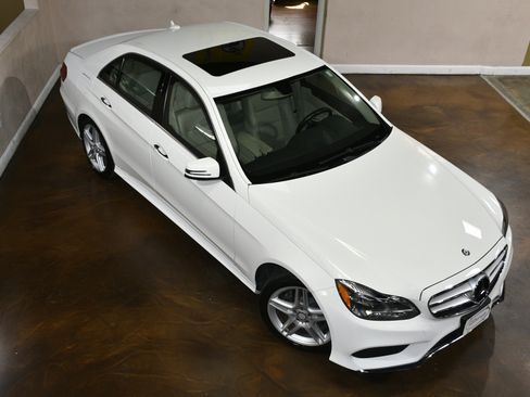 Used 2014 Mercedes-Benz E 350 4MATIC Sedan image 73