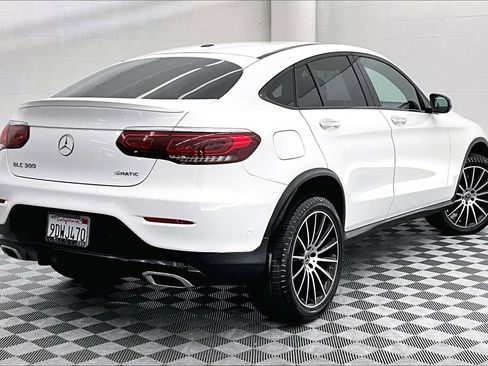 Used 2023 Mercedes-Benz GLC 300 4MATIC Coupe image 11