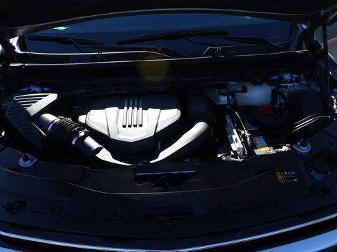 Used 2024 Chevrolet Traverse LT image 10