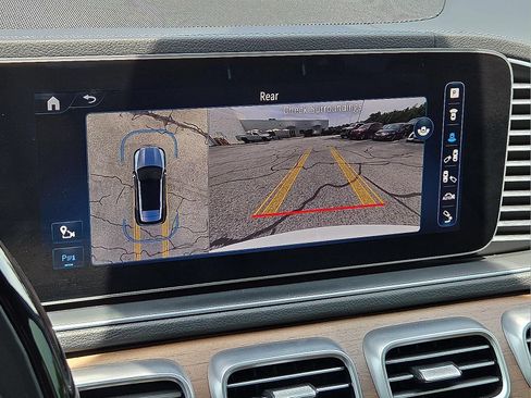 Used 2024 Mercedes-Benz GLE 350 4MATIC image 8