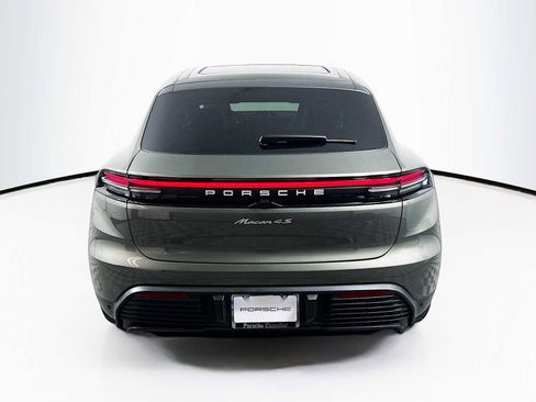 Certified 2025 Porsche Macan 4S Electric AWD/4WD image 10