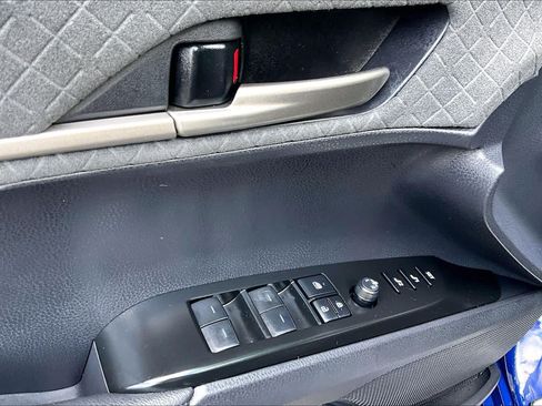 Certified 2026 Toyota Camry Hybrid AWD/4WD image 32