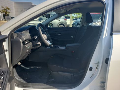 Certified 2025 Nissan Sentra SV w/ All-Weather Package image 12