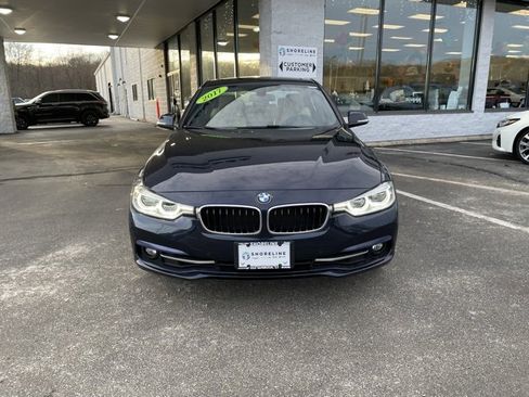 Used 2017 BMW 330i xDrive Sedan image 2