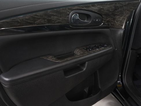 Used 2014 Buick Enclave Leather image 22