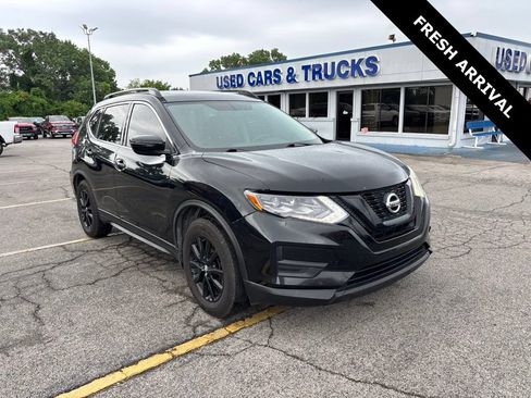 Used 2017 Nissan Rogue SV FWD image 1
