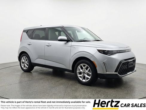 Used 2025 Kia Soul FWD image 1