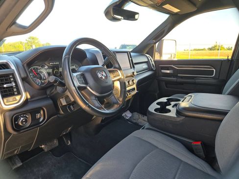 Used 2024 RAM 2500 Big Horn AWD/4WD image 11