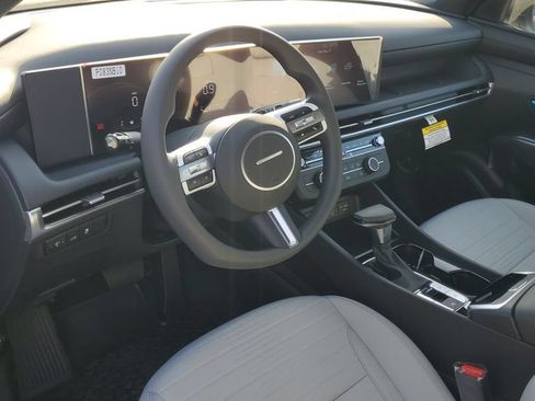 Used 2026 Hyundai Santa Cruz SE FWD image 11
