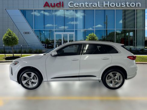 New 2025 Audi Q5 Premium Plus image 2