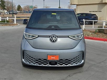 New 2025 Volkswagen ID. Buzz Pro S