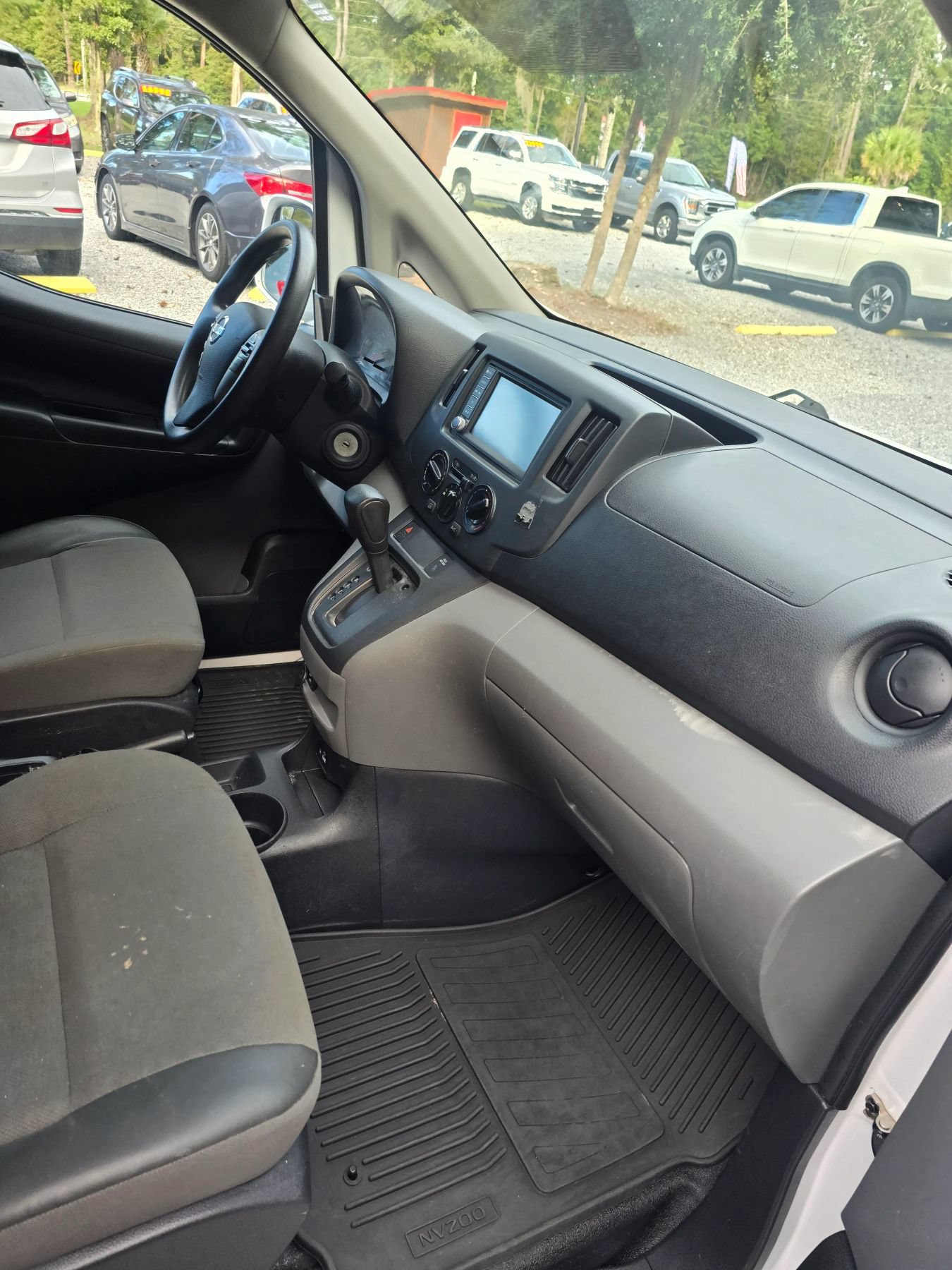 Used 2021 Nissan NV200 SV FWD image 5