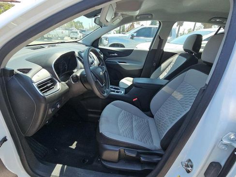 Used 2019 Chevrolet Equinox LS FWD image 7