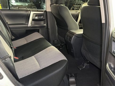 Used 2018 Toyota 4Runner SR5 image 12