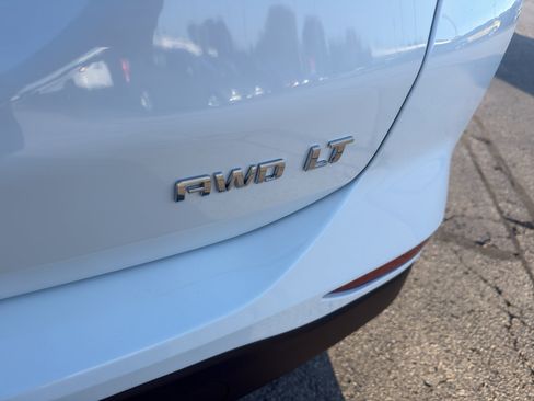 Certified 2024 Chevrolet Equinox LT AWD/4WD image 8