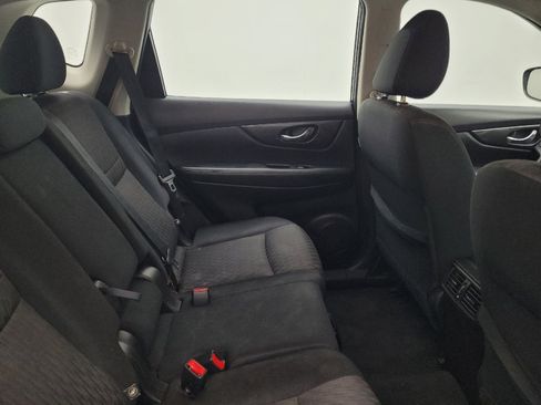 Used 2018 Nissan Rogue S FWD image 19