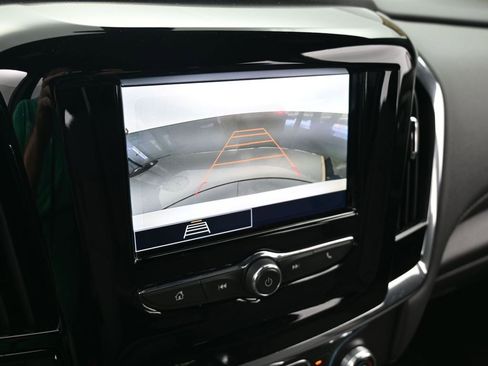 Used 2023 Chevrolet Traverse LT image 22