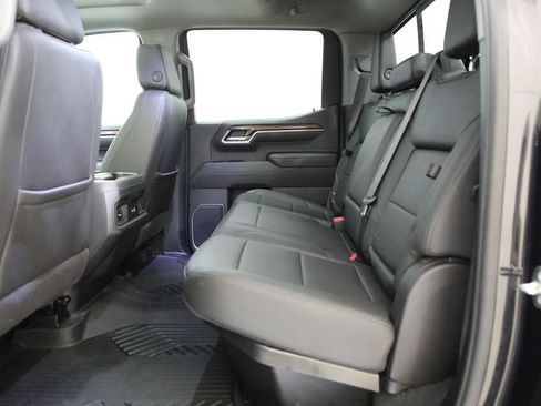 Certified 2022 Chevrolet Silverado 1500 LT Trail Boss w/ LT Trail Boss Premium Package AWD/4WD image 10