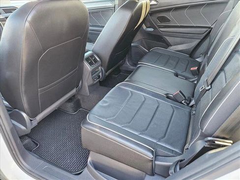 Certified 2024 Volkswagen Tiguan SEL R-Line image 18