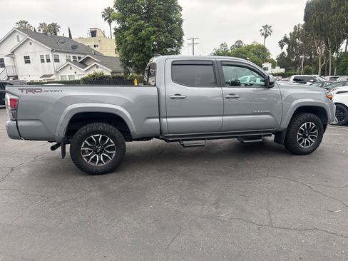 Used 2020 Toyota Tacoma TRD Sport w/ Technology Package RWD image 6
