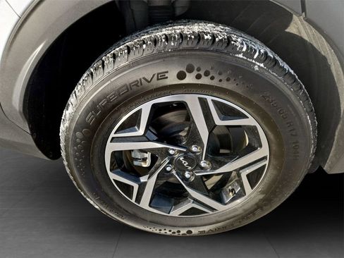 Used 2024 Kia Sportage LX image 34