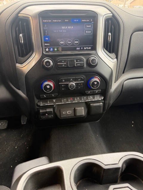 Used 2023 Chevrolet Silverado 2500 LT AWD/4WD image 11
