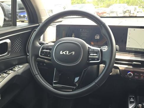 Used 2024 Kia Sorento EX w/ Panoramic Sunroof Package FWD image 41