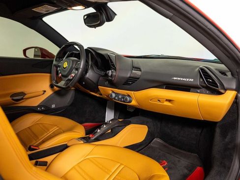 Used 2017 Ferrari 488 GTB RWD image 36